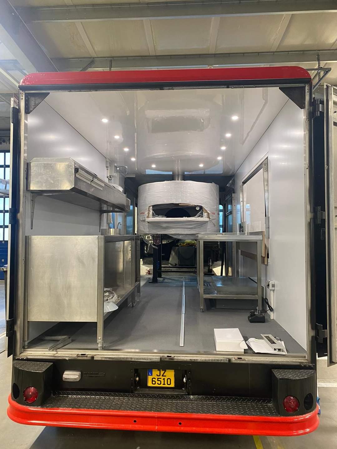 FOUR SPÉCIAUX SUR LES VÉHICULES